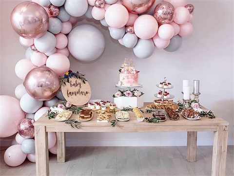 Balloon Garland Arch---€15.24