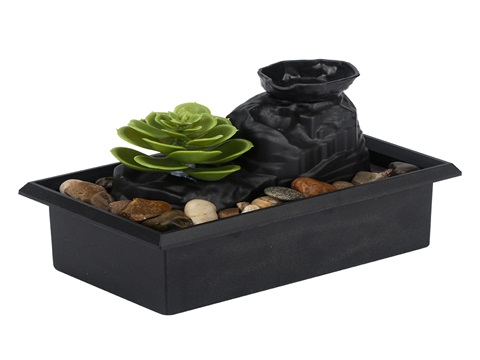 Succulent table fountain---€15.85